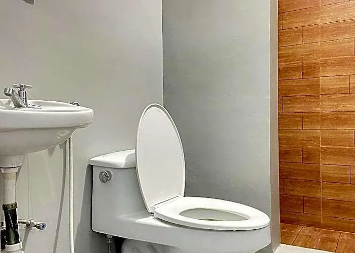 Hotel Lime Lite Manila